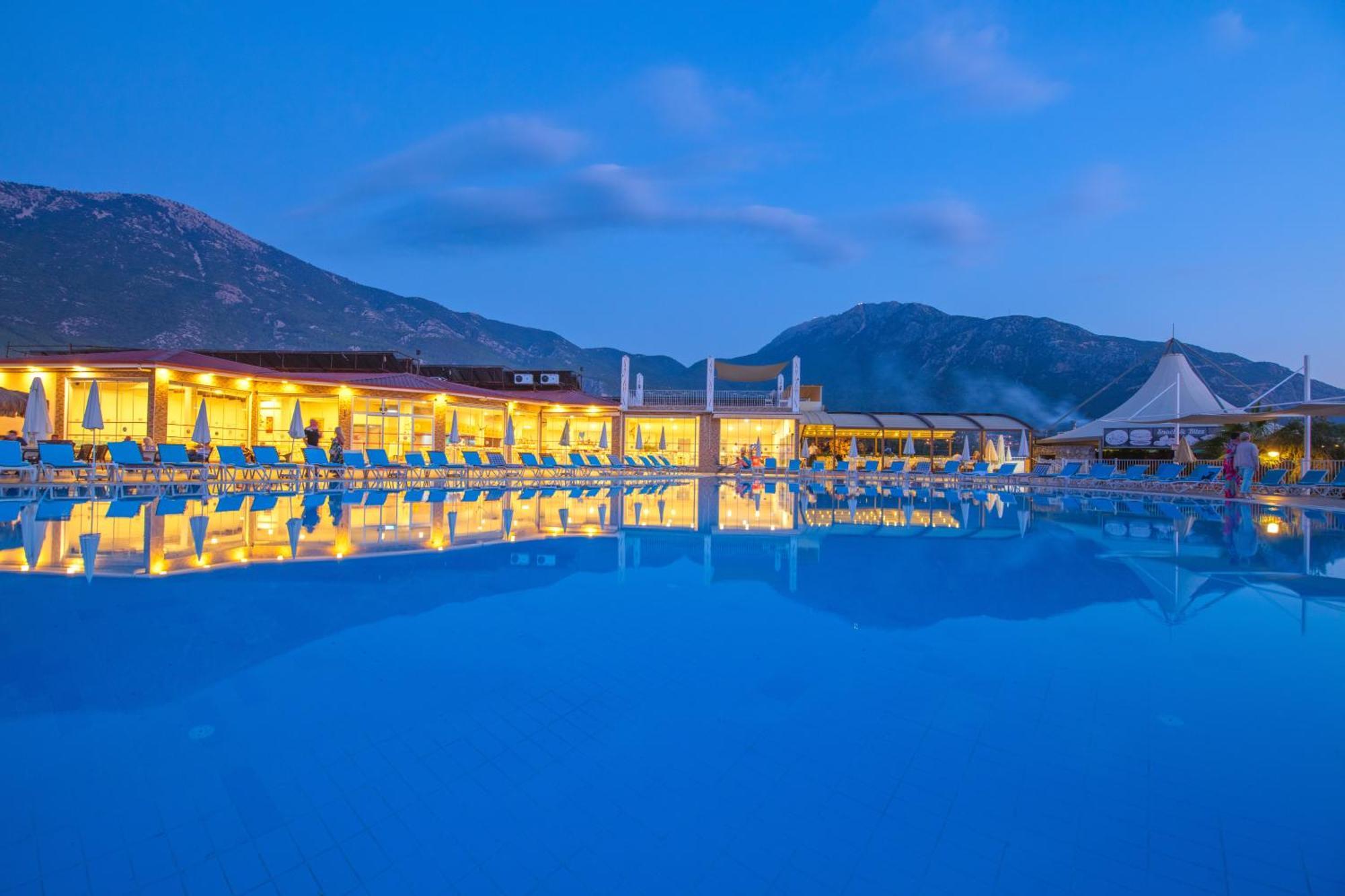 Sahra Su Holiday Village&Spa Oludeniz Bagian luar foto