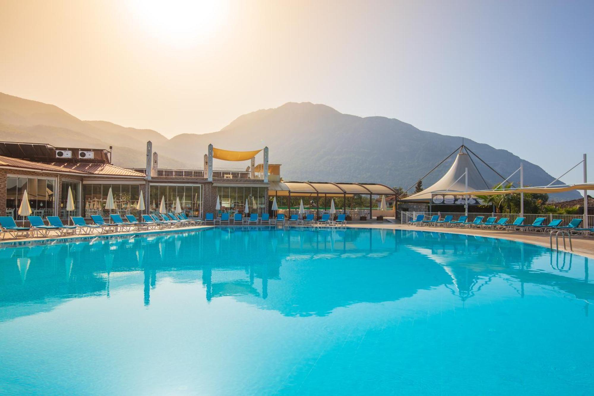 Sahra Su Holiday Village&Spa Oludeniz Bagian luar foto